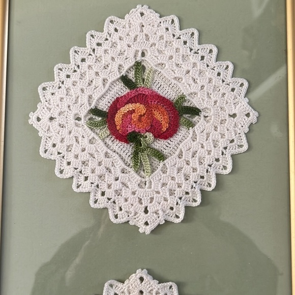 Vintage Professionally Framed Crochet Doilies Shabby Chic - Picture 9 of 11